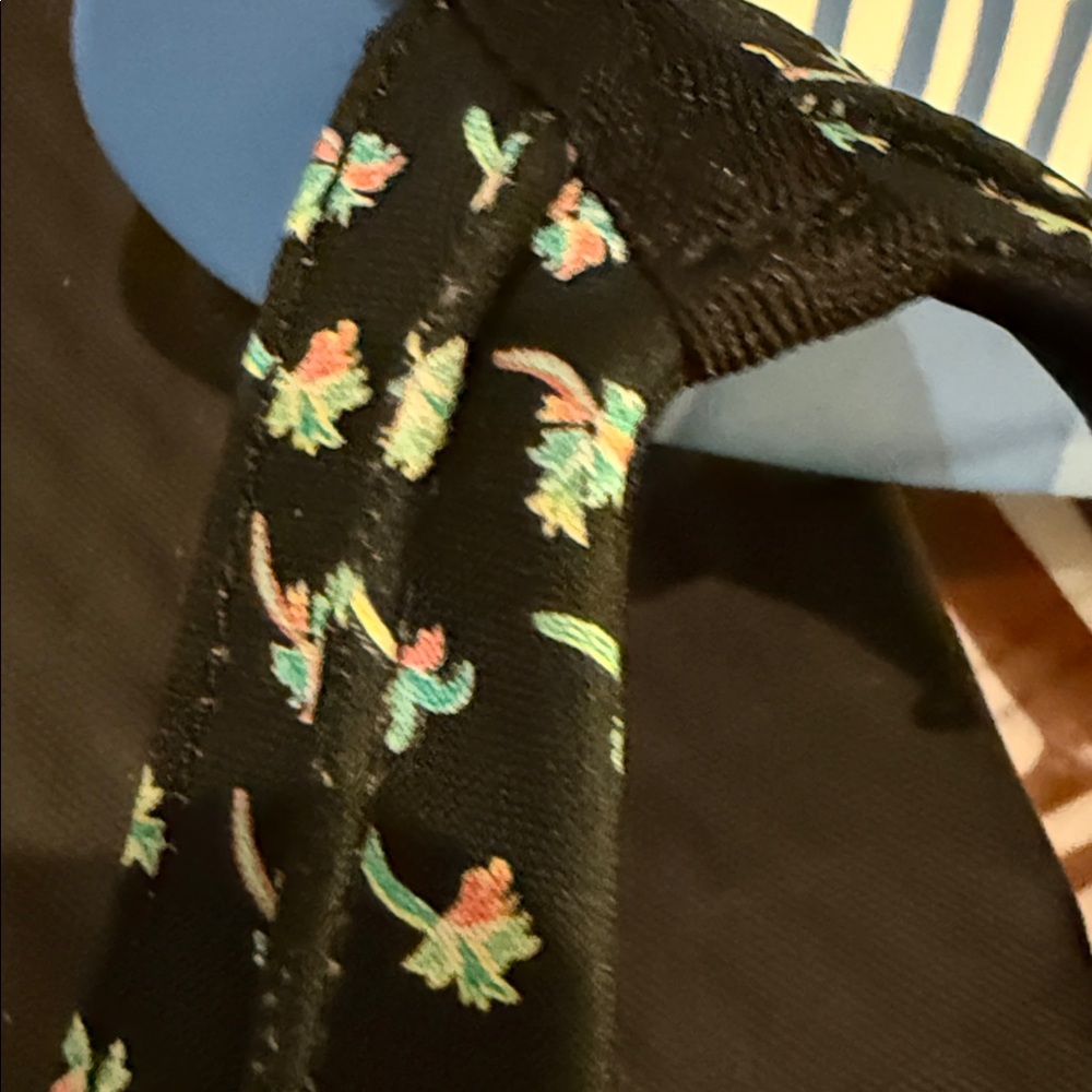 Hey Dude Black and Patterned Flip Flops - Picture 4 of 7